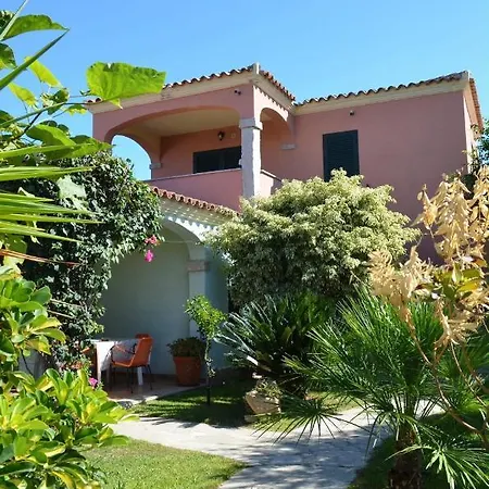 Iss Travel, La Padula - With Private Veranda And Parking 公寓 *
