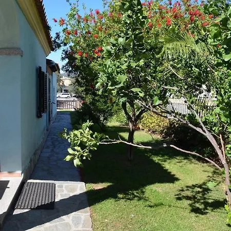 Appartement Iss Travel, La Padula - With Private Veranda And Parking