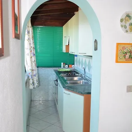 Iss Travel, La Padula - With Private Veranda And Parking Appartement