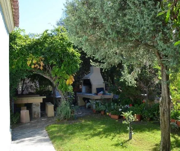 Apartman Iss Travel, La Padula - With Private Veranda And Parking