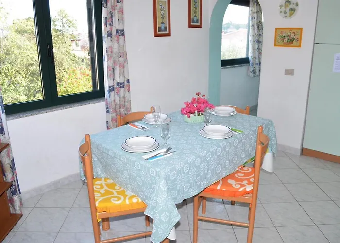 Apartman Iss Travel, La Padula - With Private Veranda And Parking