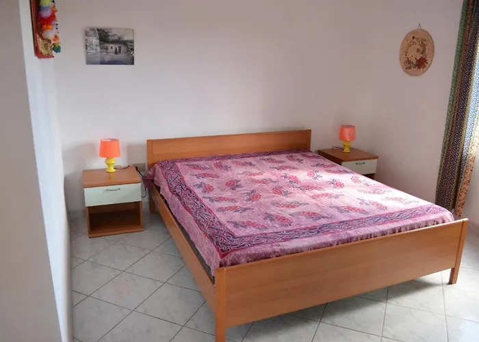 Iss Travel, La Padula - With Private Veranda And Parking *